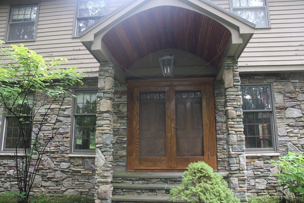 141 Fomer Road Southampton, MA 01073 - Photo 2 of 37