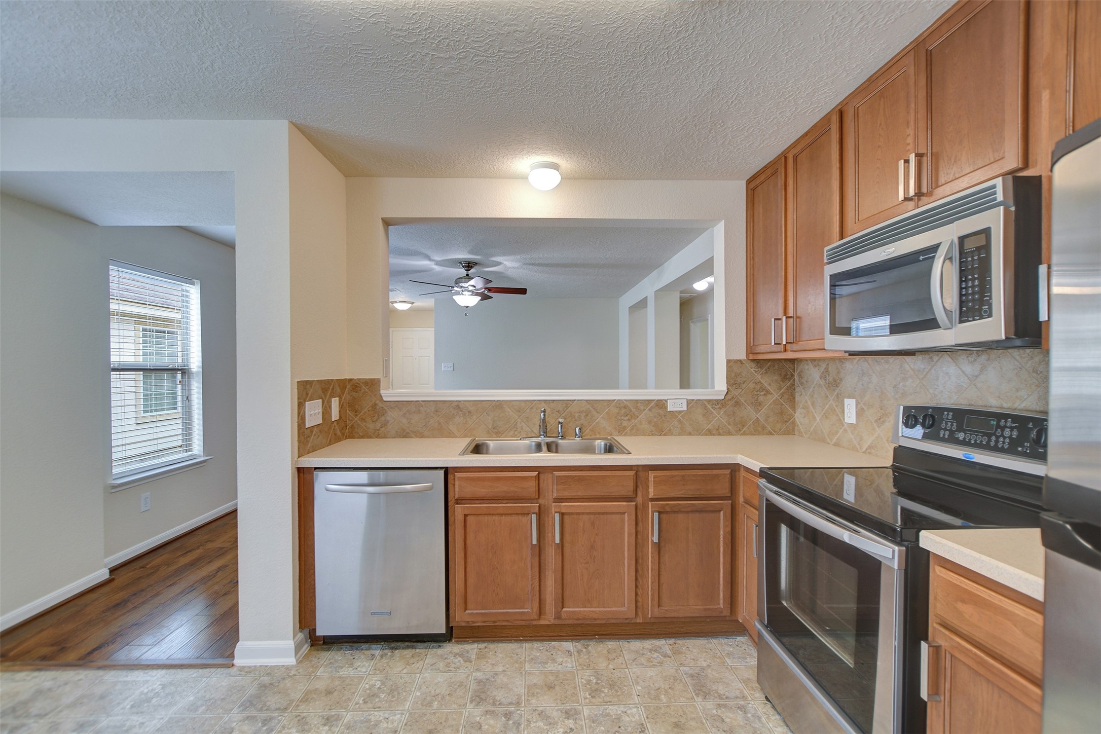 3131 Beacon Grove Street Spring, TX 77389 - Photo 14 of 32