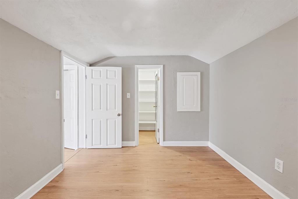 2551 Wilkinson Road Sarasota, FL 34231 - Photo 38 of 56