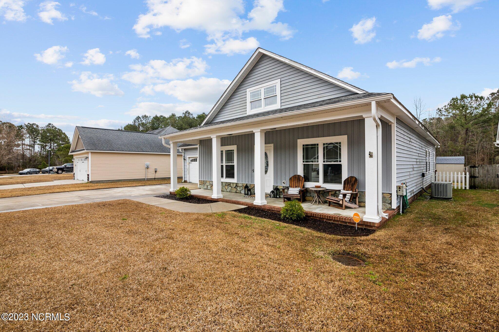 275 Station House Road New Bern, NC 28562 - Photo 29 of 42 5-web-or-mls-2I3A0005 - Copy - Copy