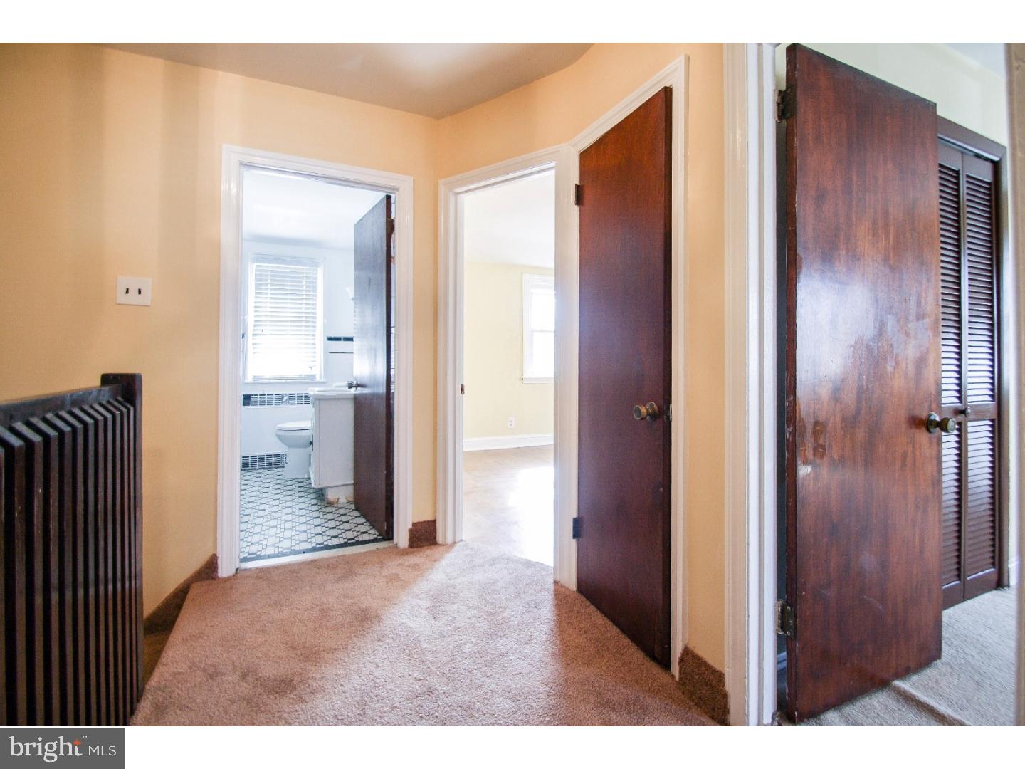 816 Pleasant Road Yeadon, PA 19050 - Photo 16 of 25 Hallway