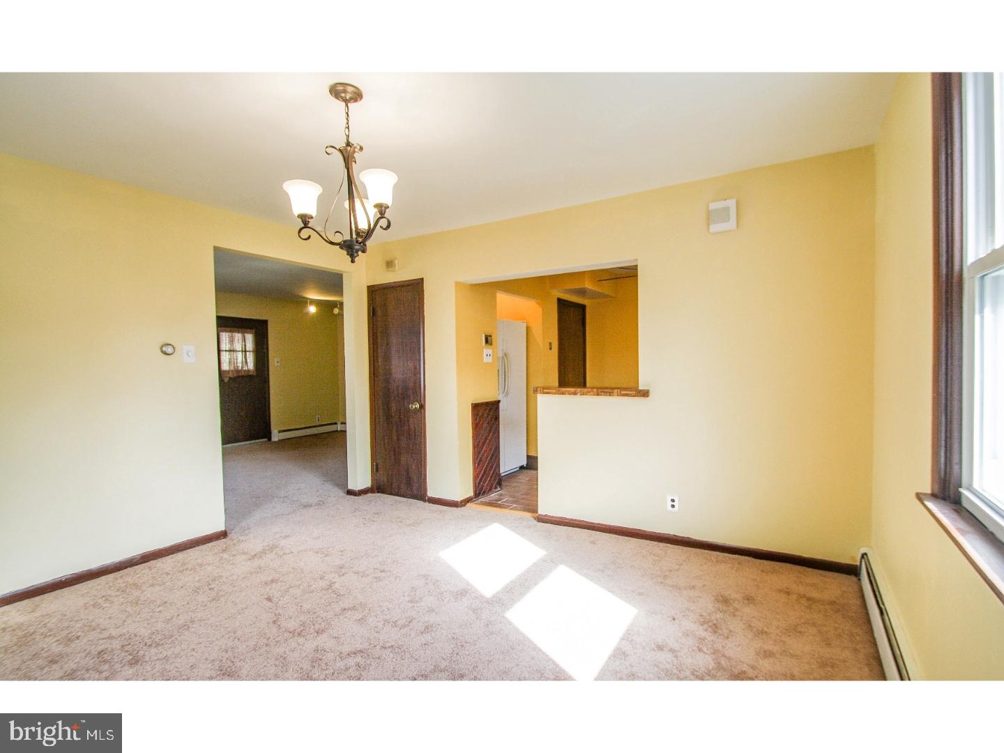 816 Pleasant Road Yeadon, PA 19050 - Photo 10 of 25 Dining Room
