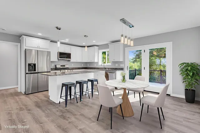 $539,000 | 6835 South Price Lake Drive, Jackson, MI 49201