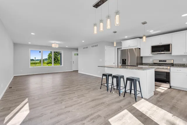 $539,000 | 6835 South Price Lake Drive, Jackson, MI 49201