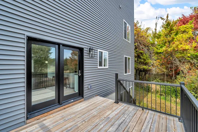 $539,000 | 6835 South Price Lake Drive, Jackson, MI 49201