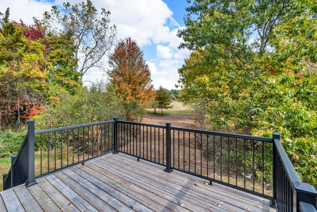 $539,000 | 6835 South Price Lake Drive, Jackson, MI 49201