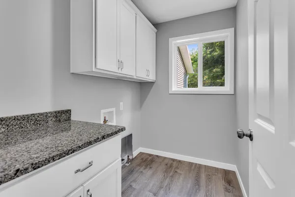 $529,000 | 6835 South Price Lake Drive, Jackson, MI 49201