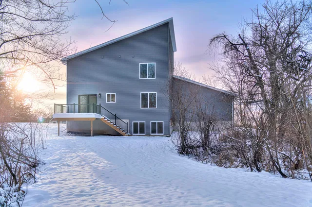 $539,000 | 6835 South Price Lake Drive, Jackson, MI 49201