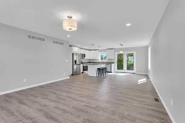 $529,000 | 6835 South Price Lake Drive, Jackson, MI 49201