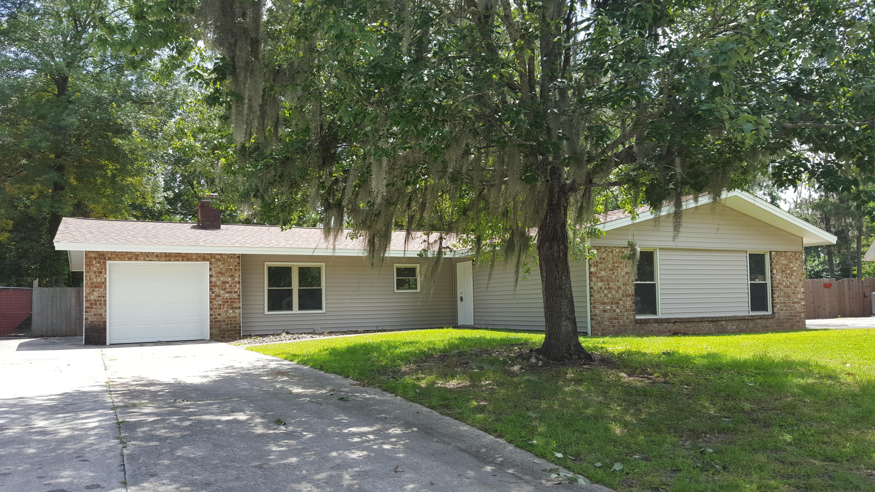 423 Temple Road Ladson, SC 29456 - Photo 1 of 18 20150612_144448