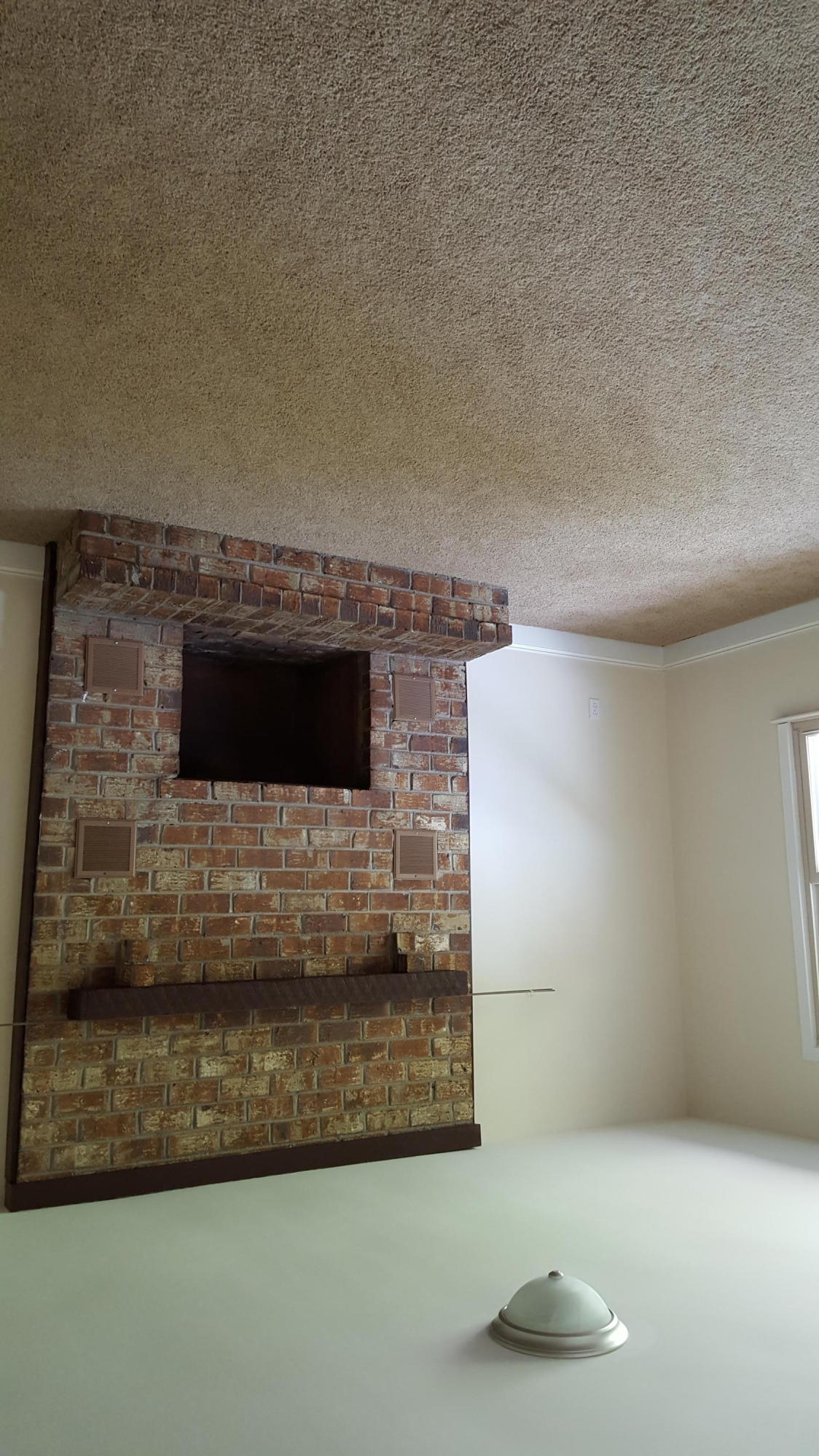 423 Temple Road Ladson, SC 29456 - Photo 3 of 18 20150612_144647
