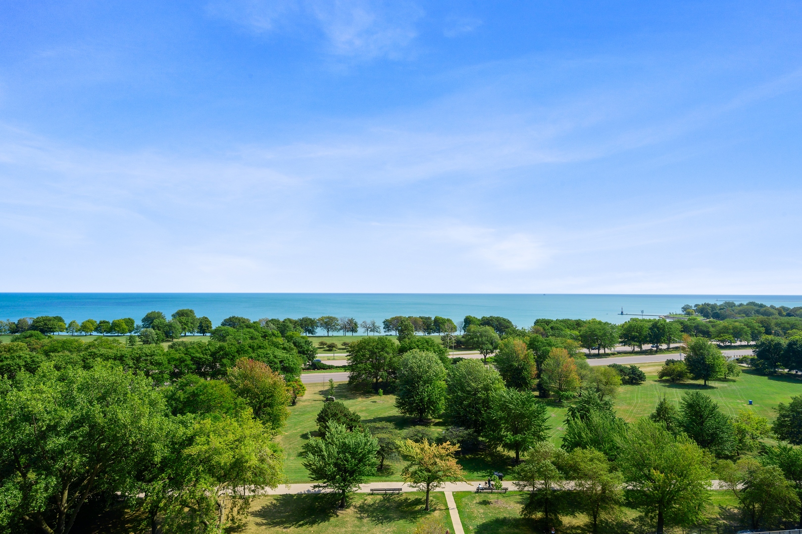 5445 North Sheridan Road, Unit 1212 Chicago, IL 60640 - Photo 5 of 14 an aerial view of a house with a yard