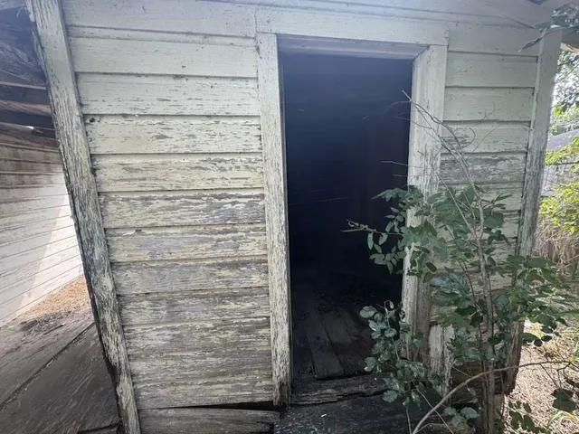 $26,999 | 712 Park Street, Sinton, TX 78387