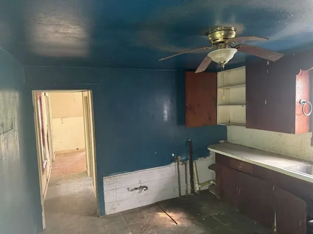 $26,999 | 712 Park Street, Sinton, TX 78387