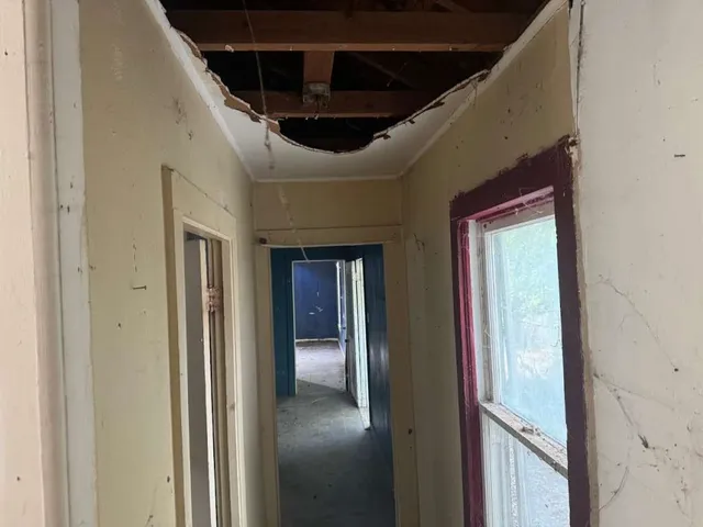 $26,999 | 712 Park Street, Sinton, TX 78387