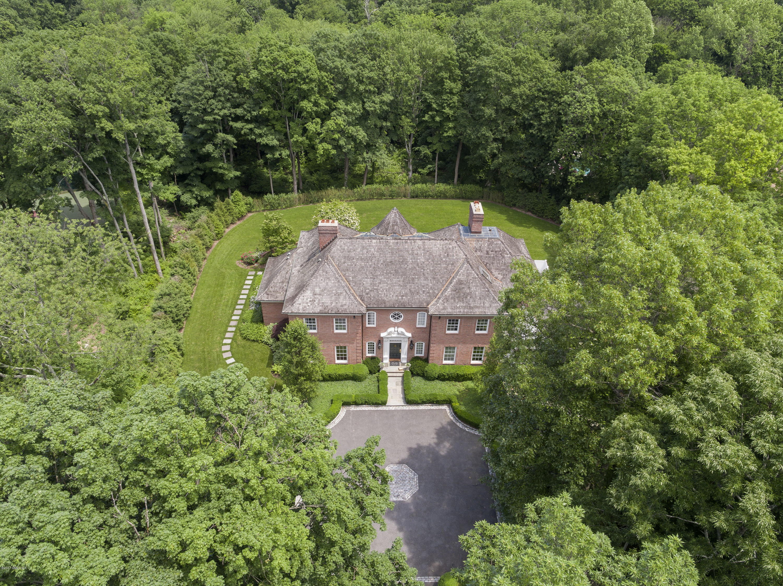 526 North Street Greenwich, CT 06830 - Photo 4 of 40 an aerial view of a house