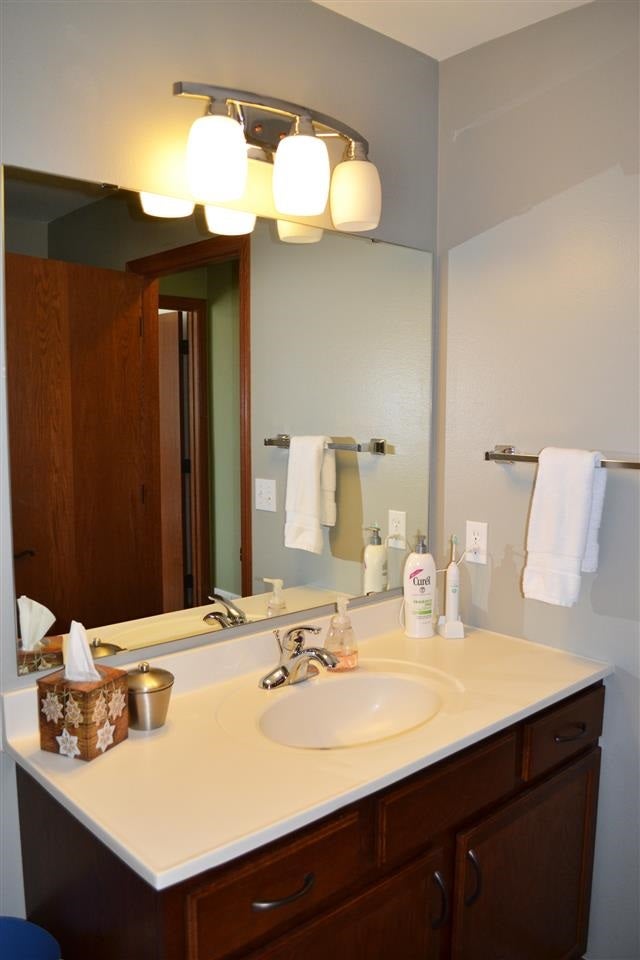 2590 Newcastle Road Marion, IA 52302 - Photo 22 of 24 Gallery Image 22