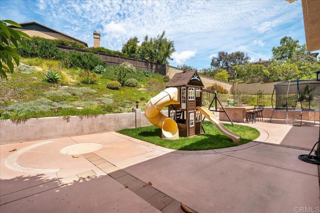 6996 Goldstone Road Carlsbad, CA 92009 - Photo 21 of 49 a view of a park