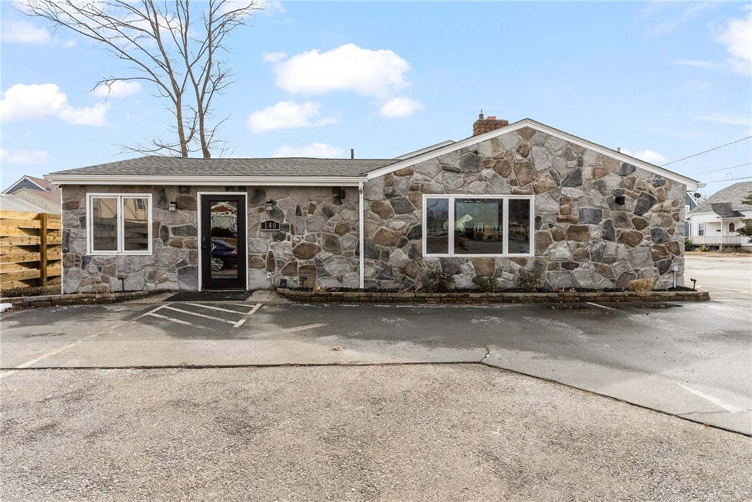 6 Hade Court Warwick, RI 02889 - Photo 4 of 50 hair salon/business