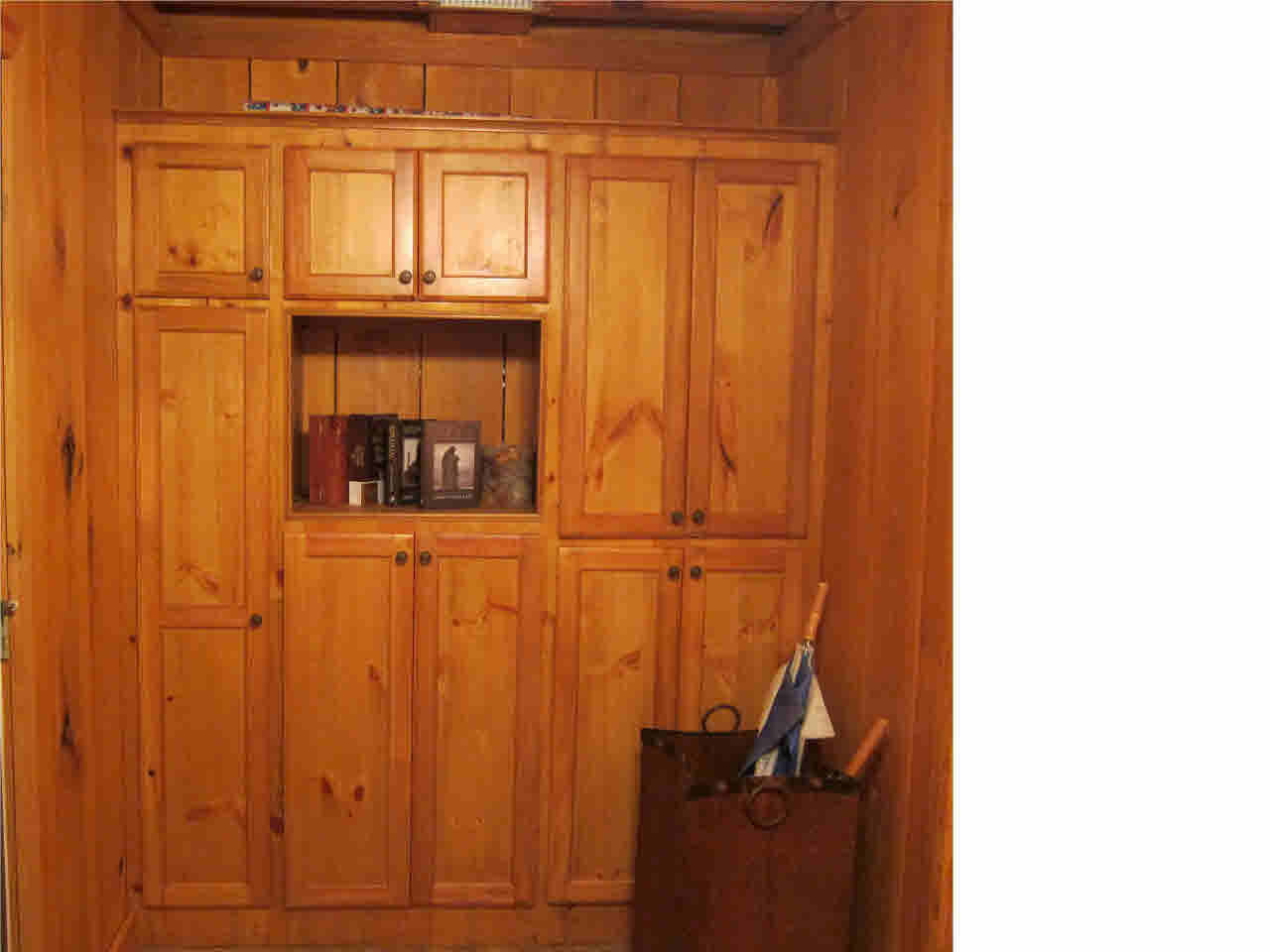 136 Brook Ridge Lane, Unit A Canton, MS 39046 - Photo 18 of 36 Office/Study with Storage