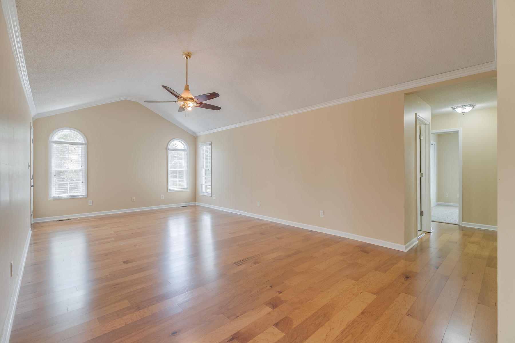 649 Allison Road Piney Flats, TN 37686 - Photo 7 of 48 007