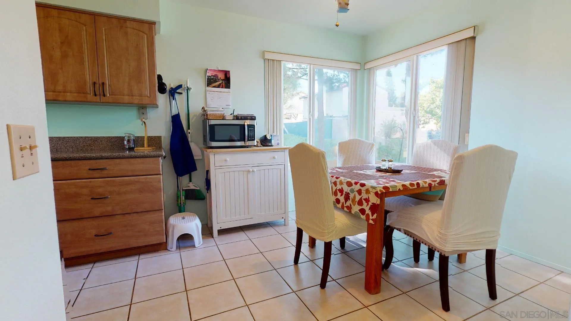 2515 Stonecipher Lane Spring Valley, CA 91977 - Photo 4 of 27 Gallery Image 4