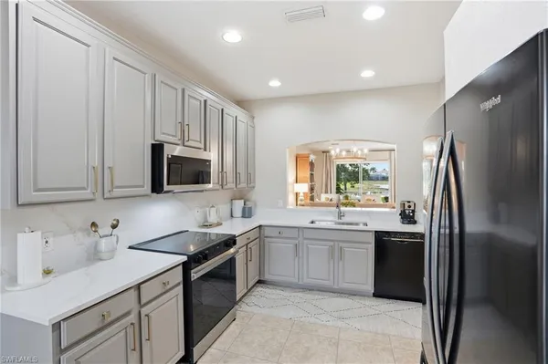 $469,000 | 14282 Manchester Drive, Naples, FL 34114