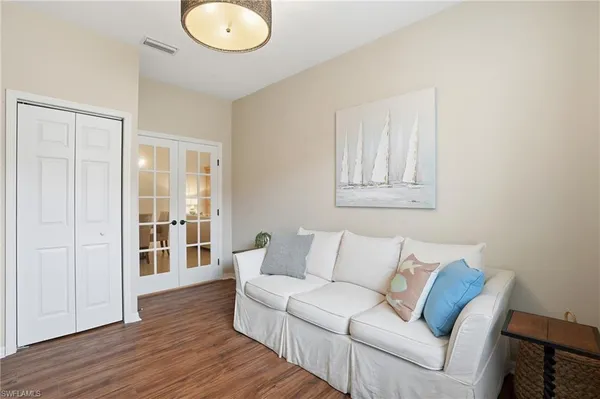 $469,000 | 14282 Manchester Drive, Naples, FL 34114