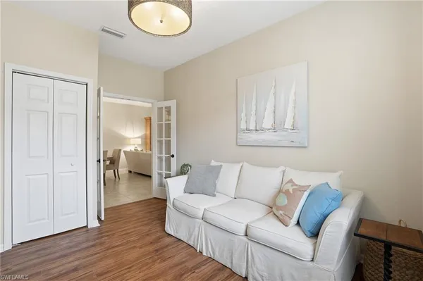 $469,000 | 14282 Manchester Drive, Naples, FL 34114