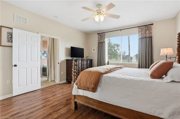 $469,000 | 14282 Manchester Drive, Naples, FL 34114