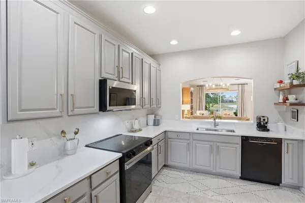 $469,000 | 14282 Manchester Drive, Naples, FL 34114