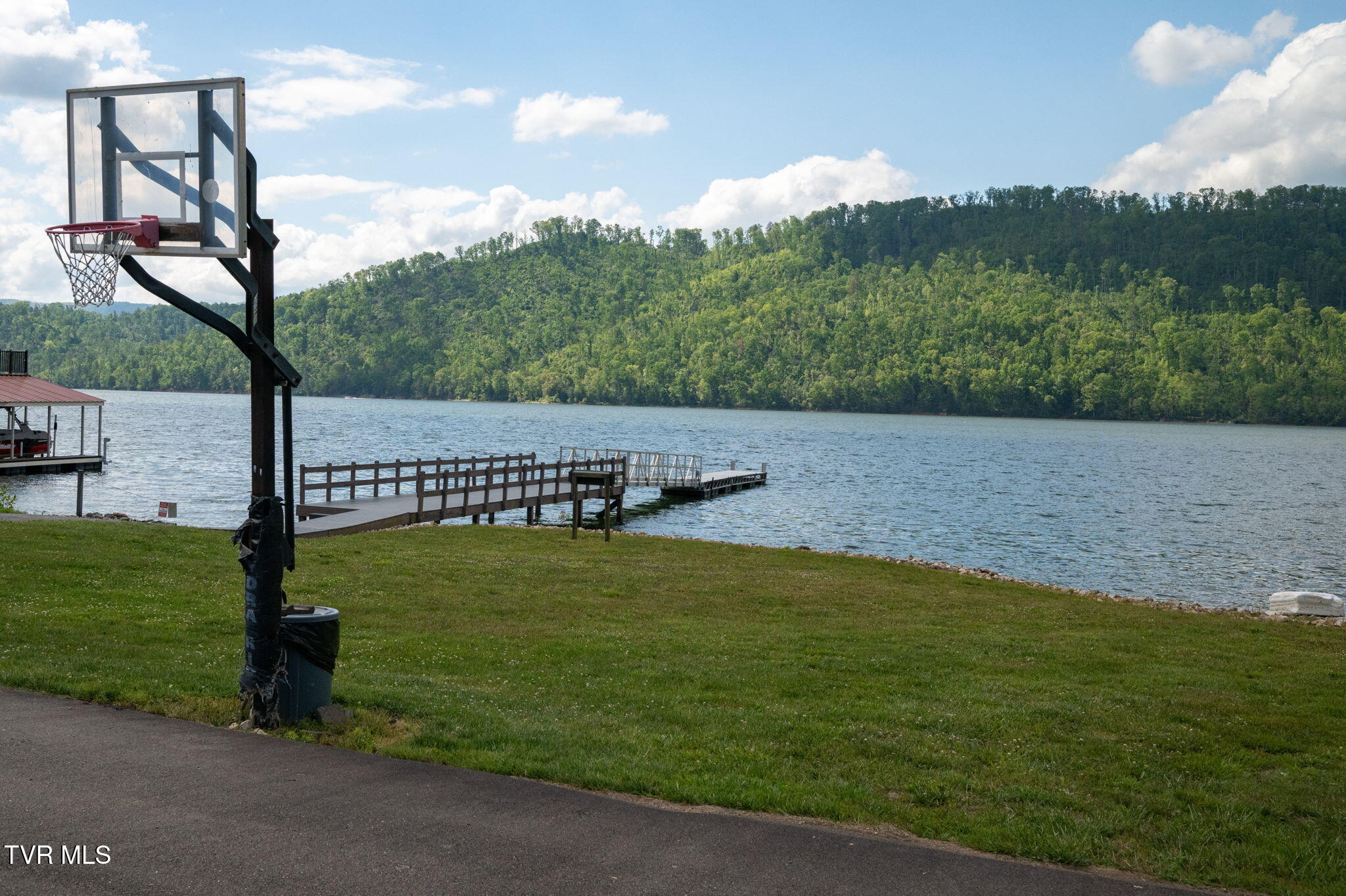 Lot 84 Harbor View Road, Unit 84 Butler, TN 37640 - Photo 32 of 33 32-web-or-mls-EXT_9288