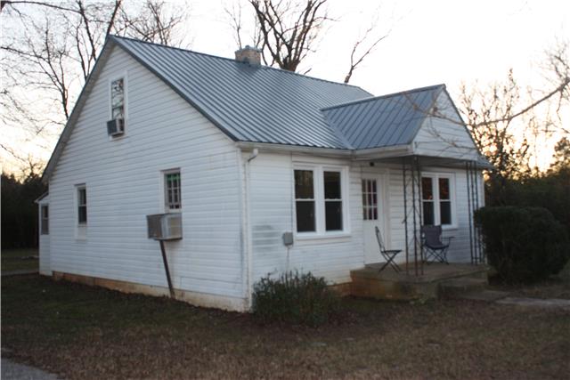 1745 John R Hill Road Lewisburg, TN 37091 - Photo 4 of 16 New metal roof!