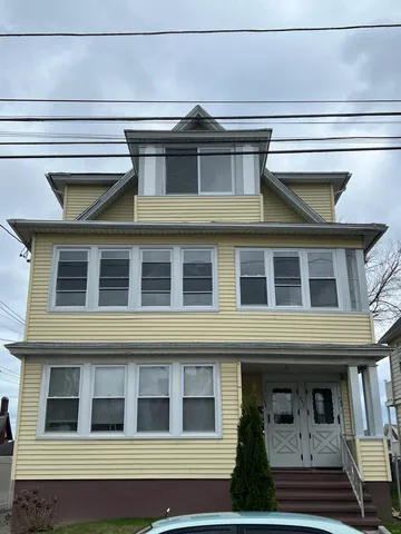 $1,900 | 389 Hawley Avenue, Unit 3, Bridgeport, CT 06606