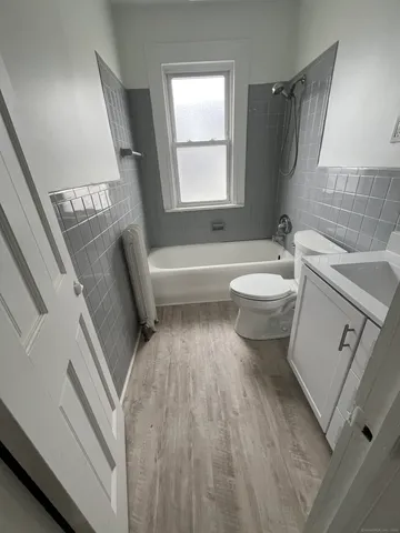 $1,900 | 389 Hawley Avenue, Unit 3, Bridgeport, CT 06606