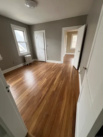 $1,900 | 389 Hawley Avenue, Unit 3, Bridgeport, CT 06606