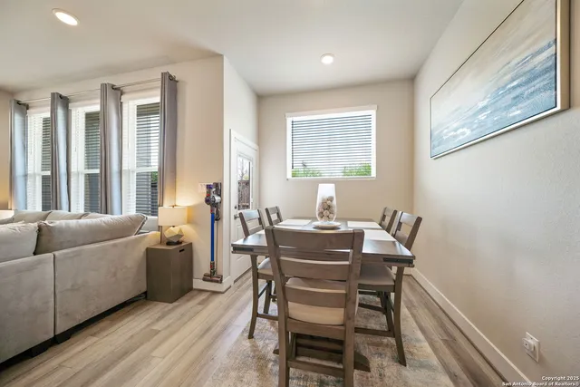 $2,135 | 8851 Oakland Road, Unit 18, San Antonio, TX 78240