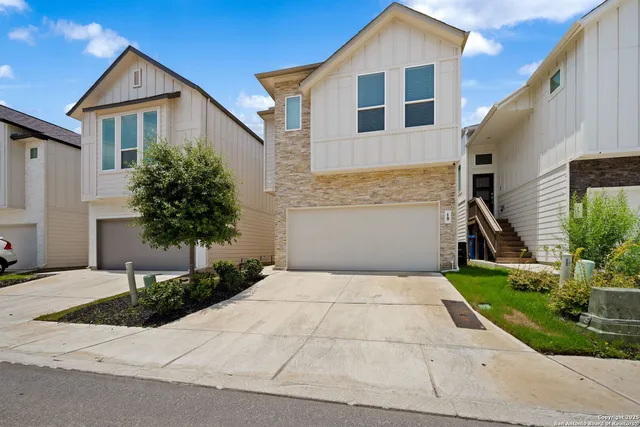 $2,135 | 8851 Oakland Road, Unit 18, San Antonio, TX 78240