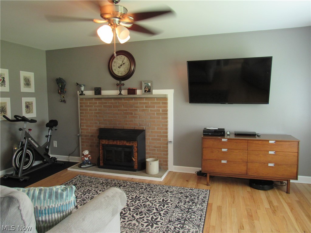 10473 Old State Road Chardon, OH 44024 - Photo 7 of 35