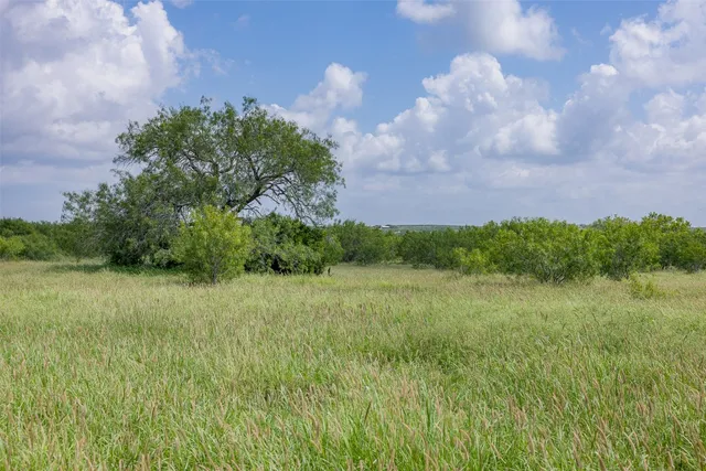 $4,967,200 | 817 Highway 59, George West, TX 78022