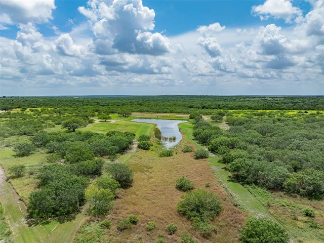 $4,967,200 | 817 Highway 59, George West, TX 78022