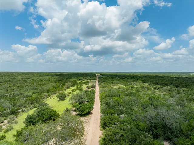 $4,967,200 | 817 Highway 59, George West, TX 78022