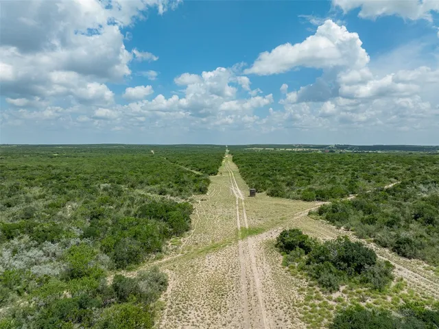 $4,967,200 | 817 Highway 59, George West, TX 78022