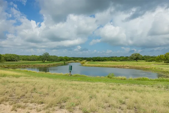 $4,967,200 | 817 Highway 59, George West, TX 78022