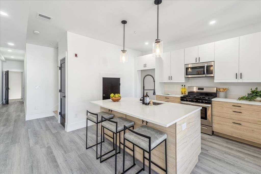 304 Sumner Street, Unit 4 Boston, MA 02128 - Photo 25 of 40