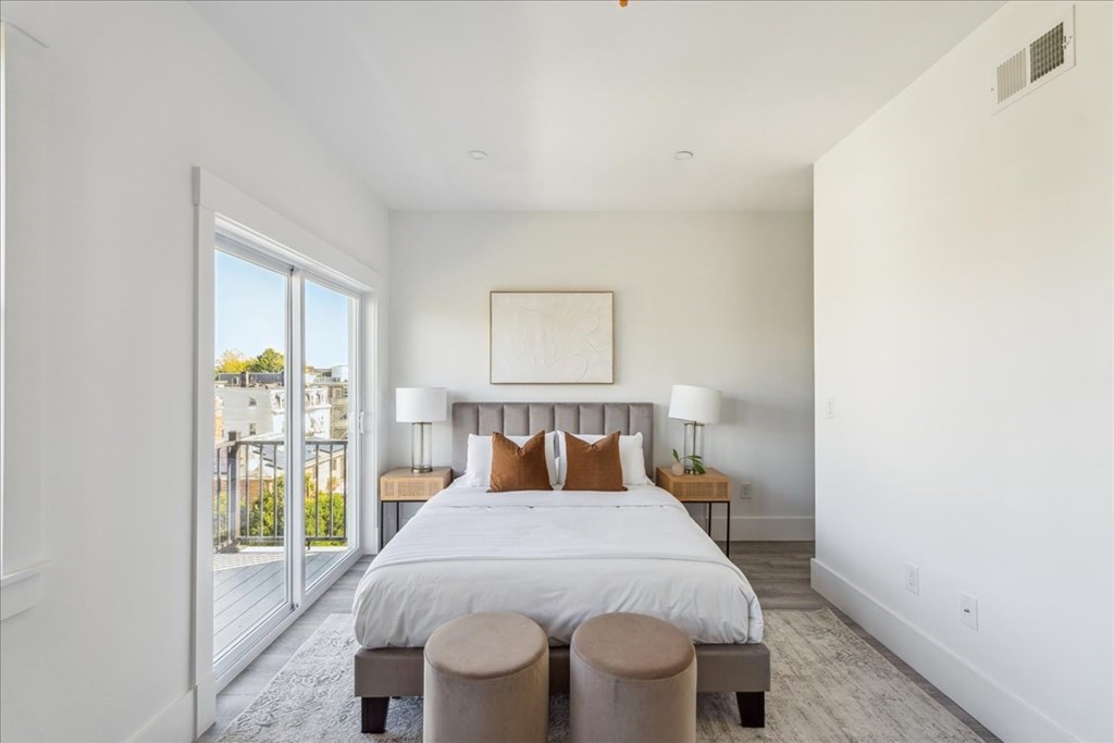 304 Sumner Street, Unit 4 Boston, MA 02128 - Photo 33 of 40