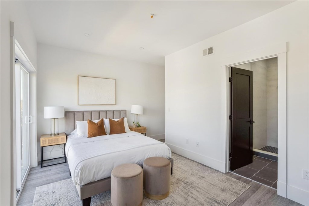 304 Sumner Street, Unit 4 Boston, MA 02128 - Photo 34 of 40