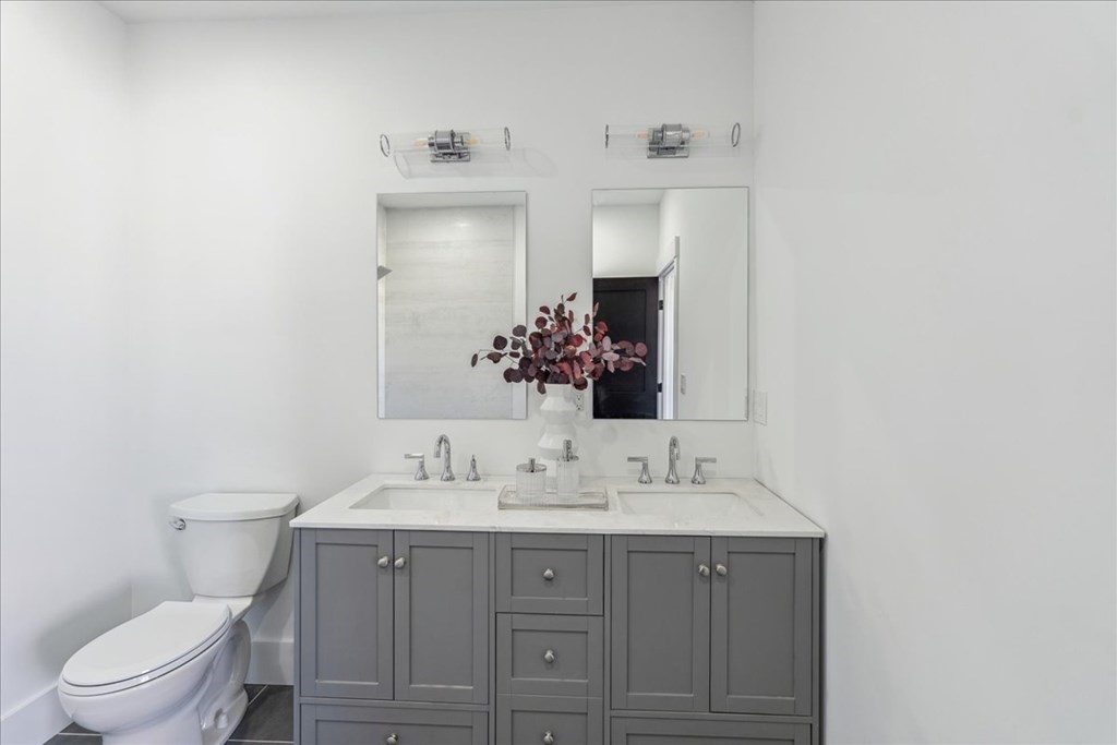 304 Sumner Street, Unit 4 Boston, MA 02128 - Photo 37 of 40