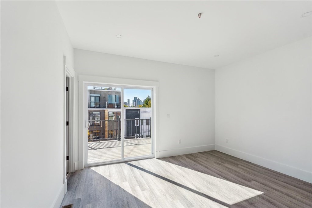 304 Sumner Street, Unit 4 Boston, MA 02128 - Photo 38 of 40