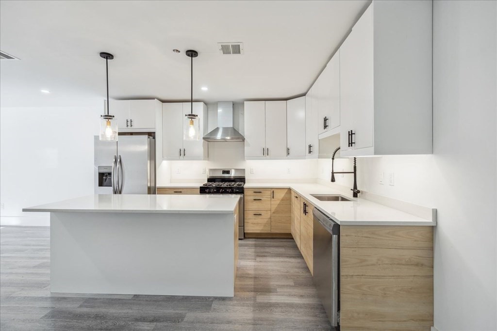 304 Sumner Street, Unit 4 Boston, MA 02128 - Photo 7 of 40